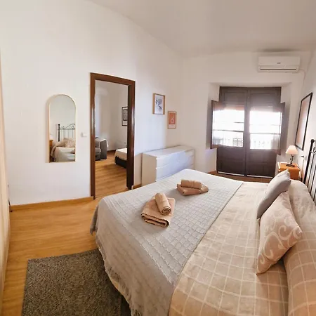 Apartamento Ds En Plena Mezquita, Con Vistas *